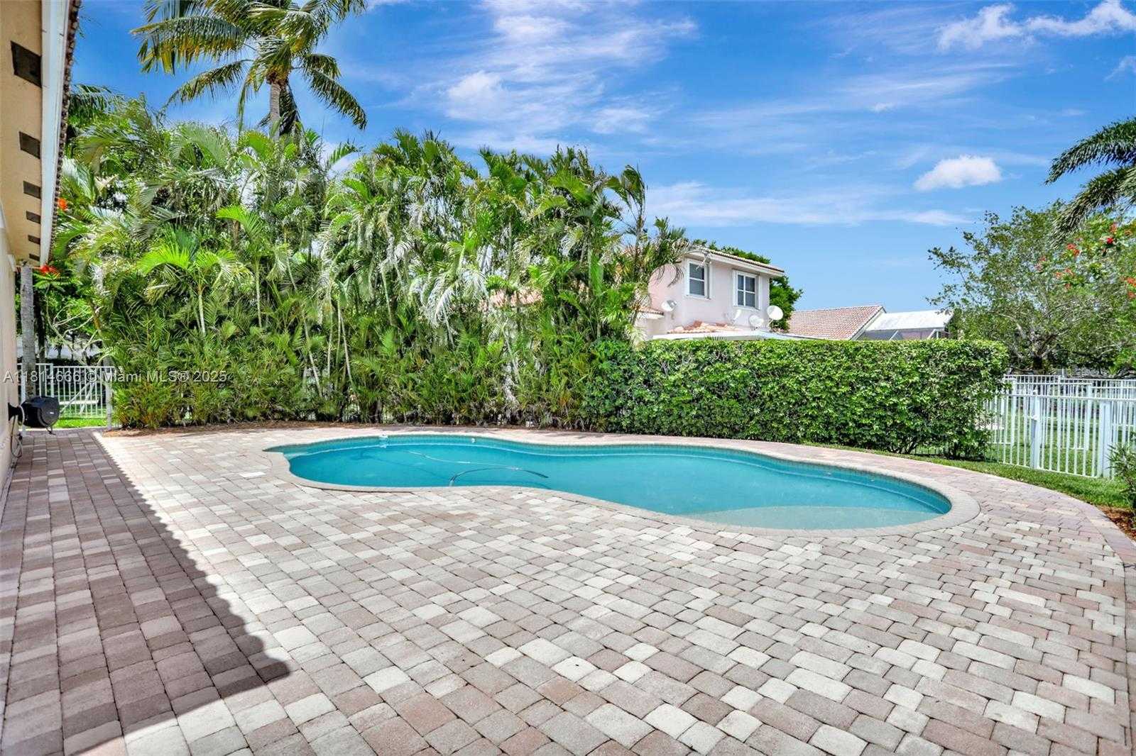 Small Image of 3708 COCO LAKE DR, Coconut Creek Number 45