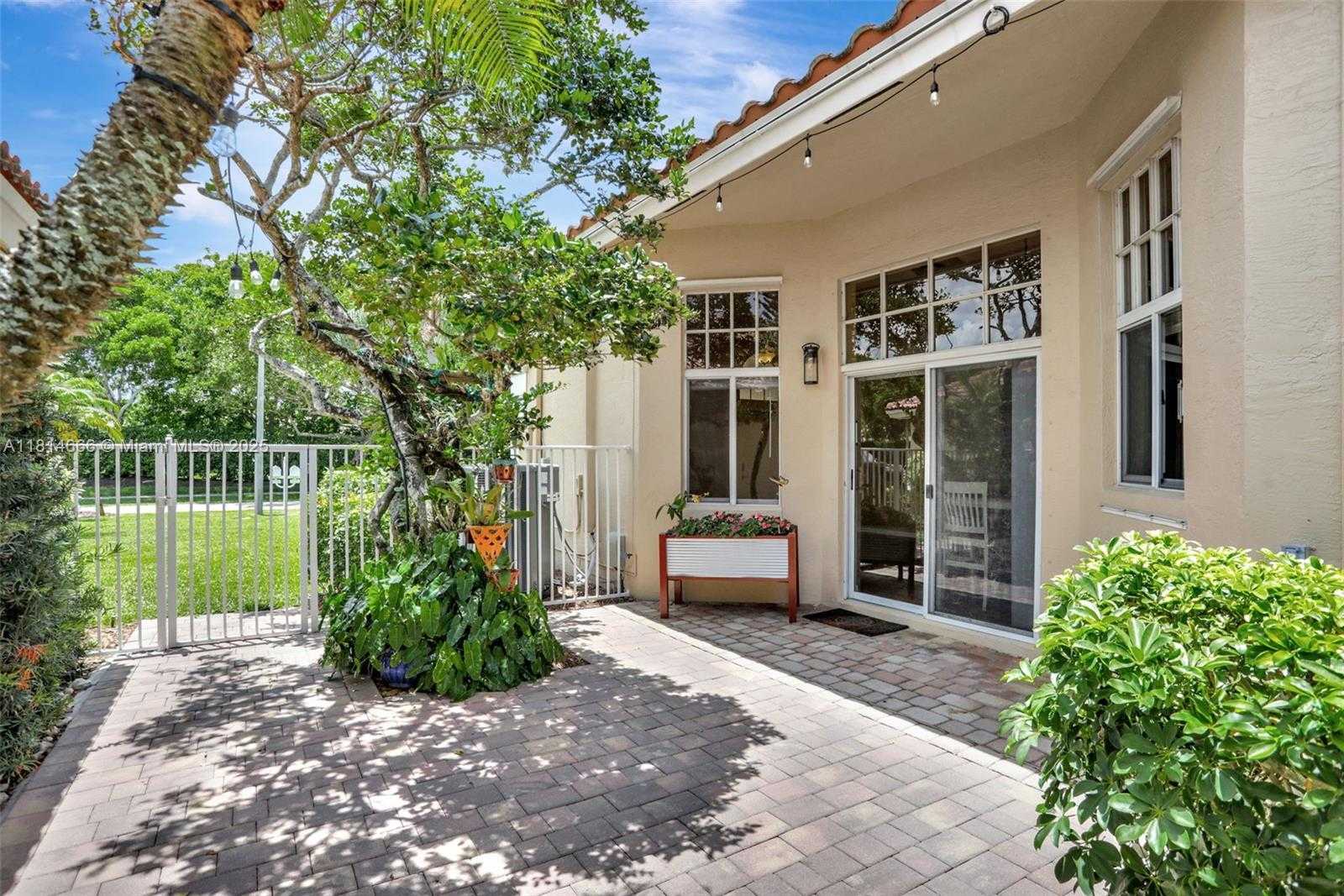Small Image of 3708 COCO LAKE DR, Coconut Creek Number 46
