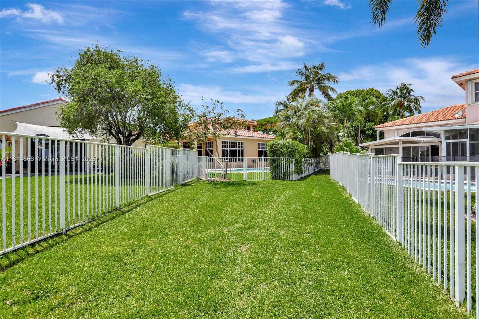 Small Image of 3708 COCO LAKE DR, Coconut Creek Number 49