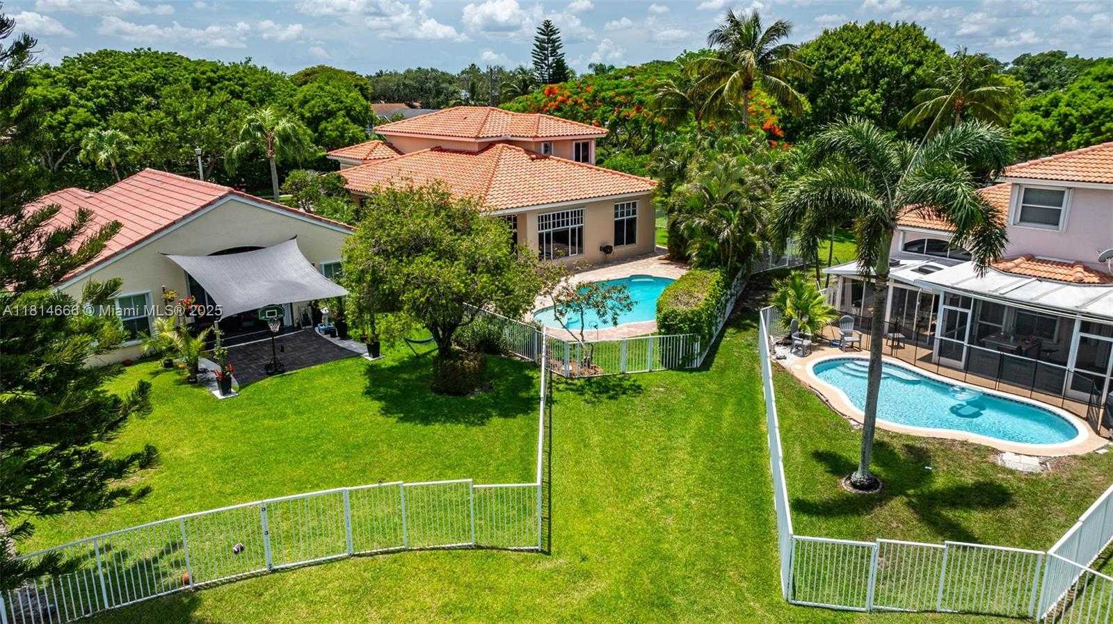 Small Image of 3708 COCO LAKE DR, Coconut Creek Number 55