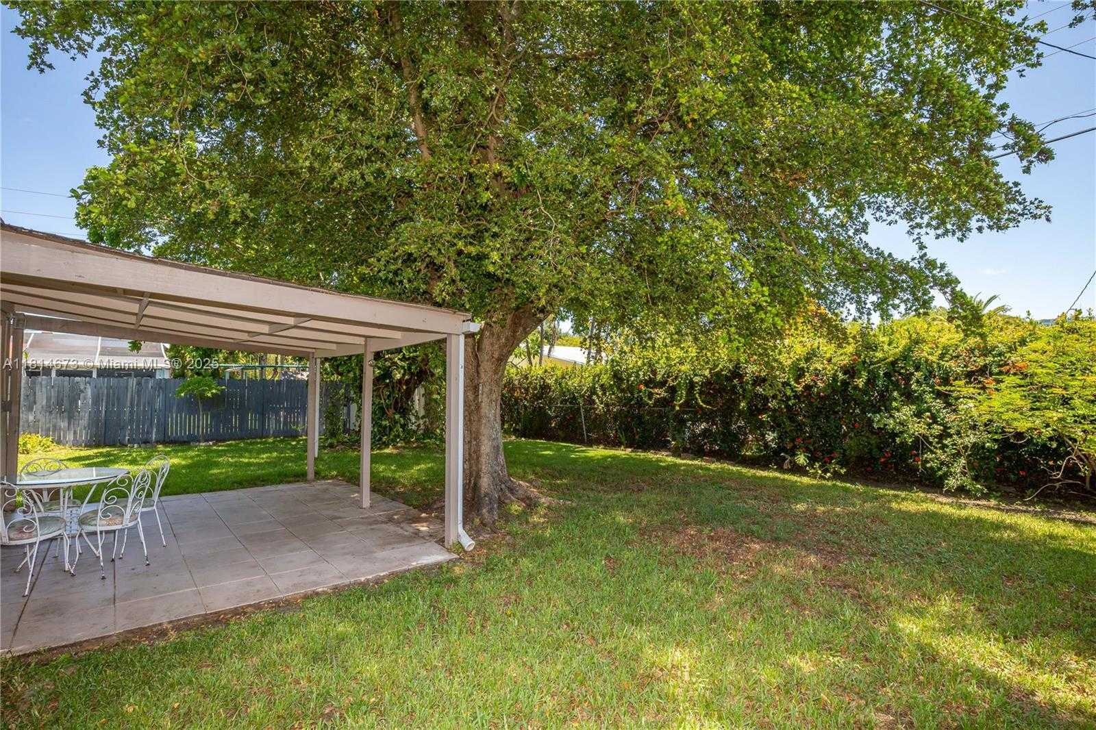 Small Image of 918 NORTH EAST 6TH ST, Hallandale Beach Number 28