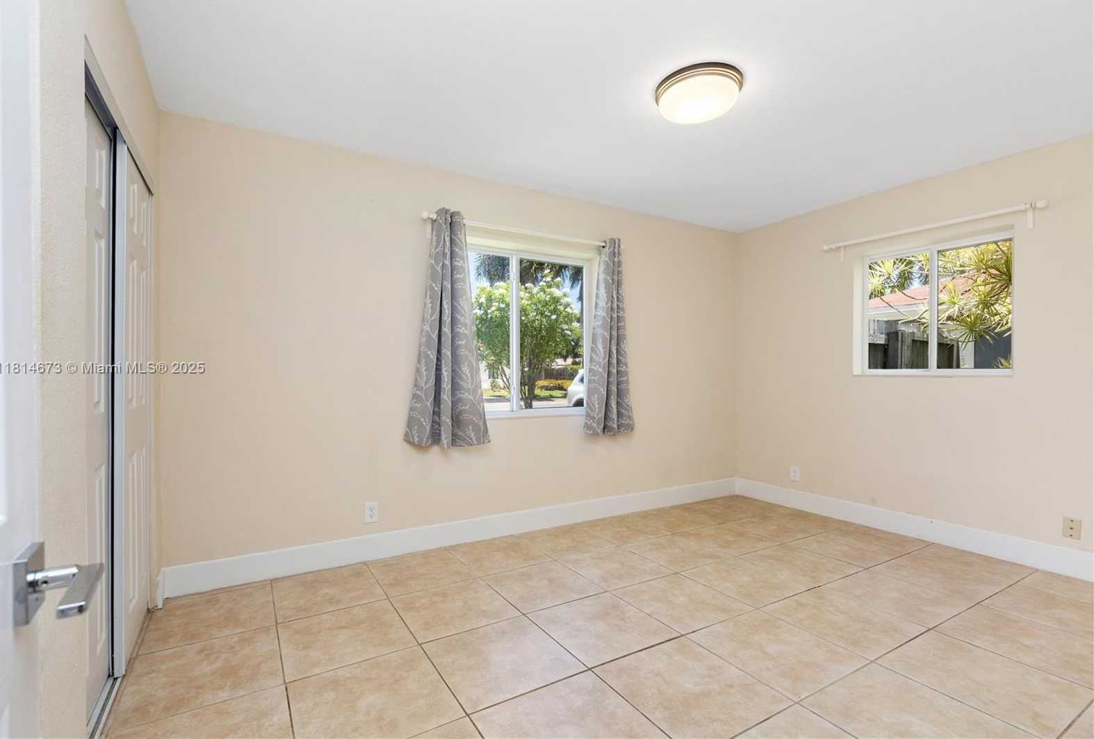 Small Image of 918 NORTH EAST 6TH ST, Hallandale Beach Number 7