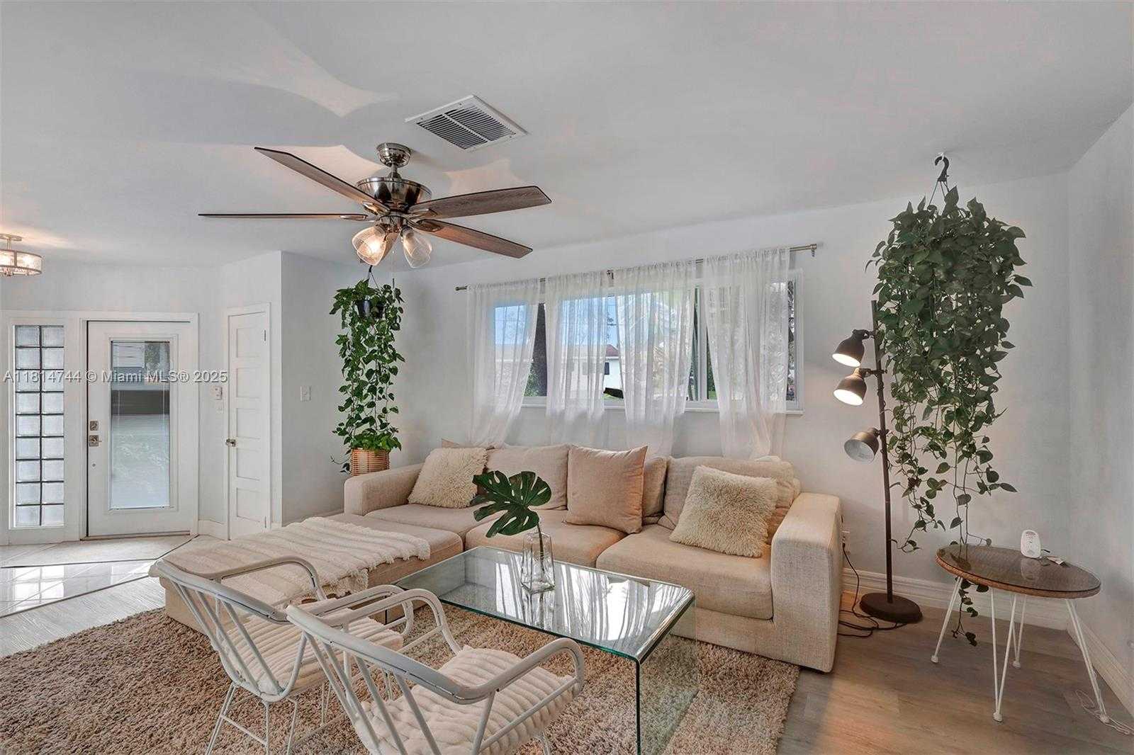 Small Image of 2700 SOUTH WEST 34TH AVE, Fort Lauderdale Number 10