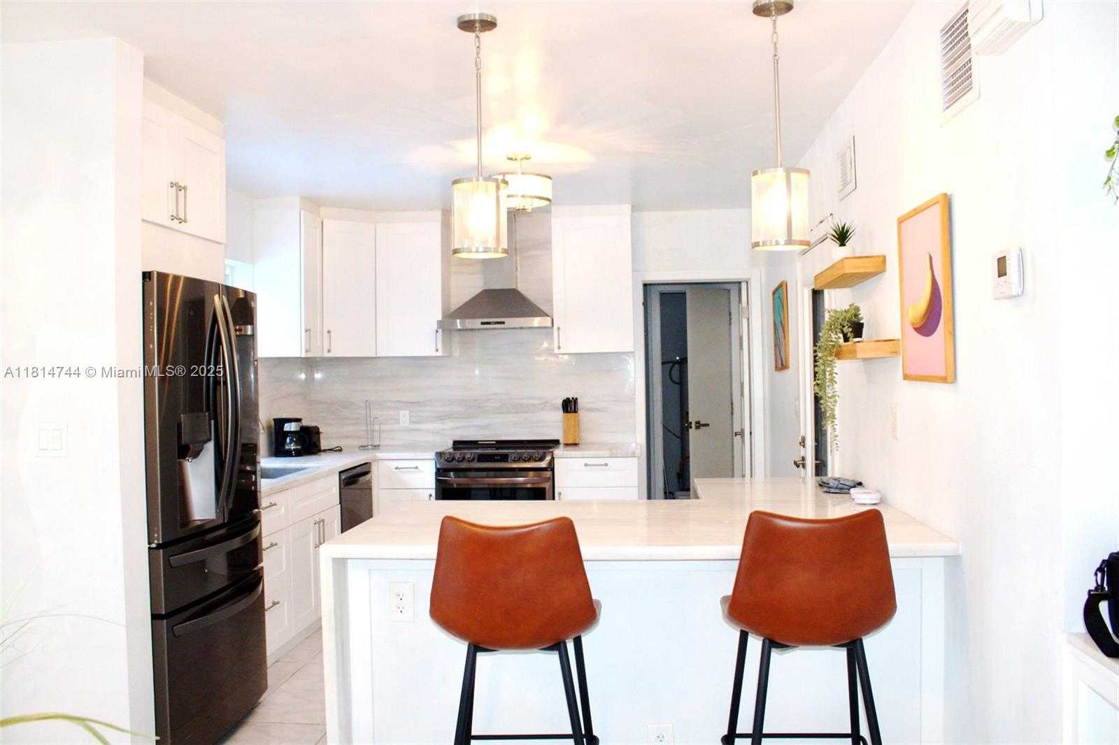 Small Image of 2700 SOUTH WEST 34TH AVE, Fort Lauderdale Number 15