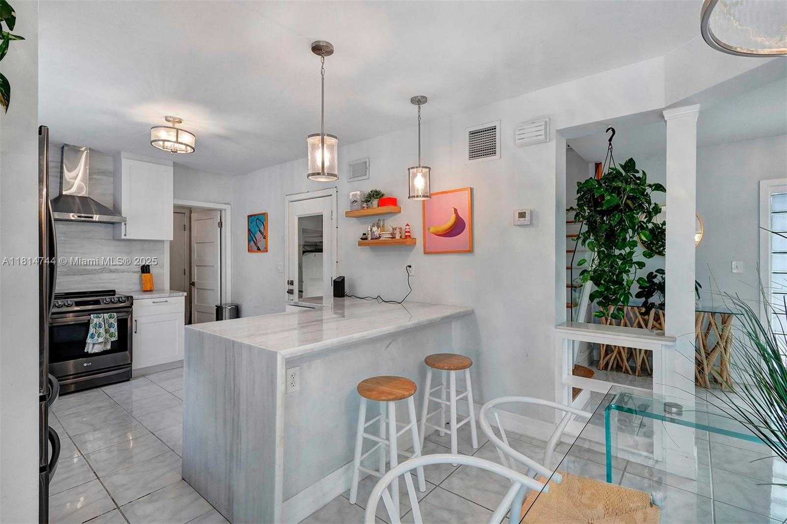 Small Image of 2700 SOUTH WEST 34TH AVE, Fort Lauderdale Number 16