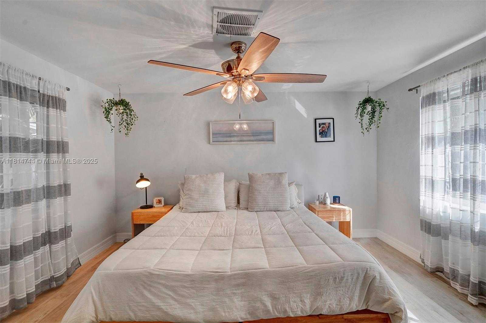 Small Image of 2700 SOUTH WEST 34TH AVE, Fort Lauderdale Number 35