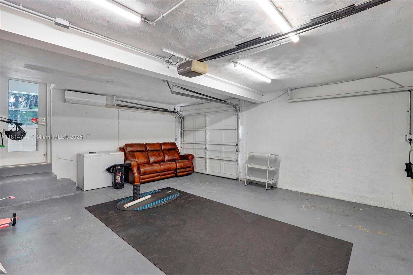 Small Image of 2700 SOUTH WEST 34TH AVE, Fort Lauderdale Number 47