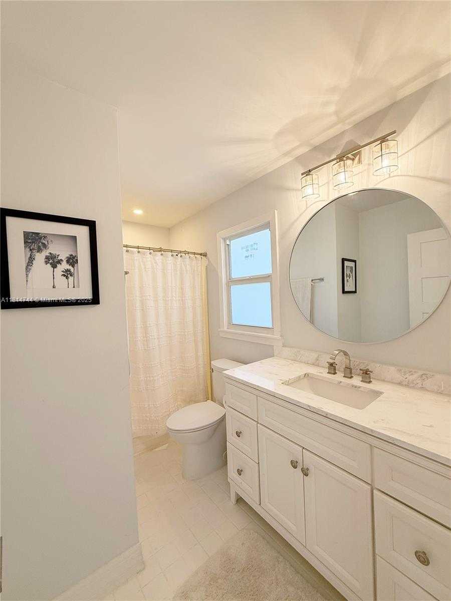 Small Image of 2700 SOUTH WEST 34TH AVE, Fort Lauderdale Number 48