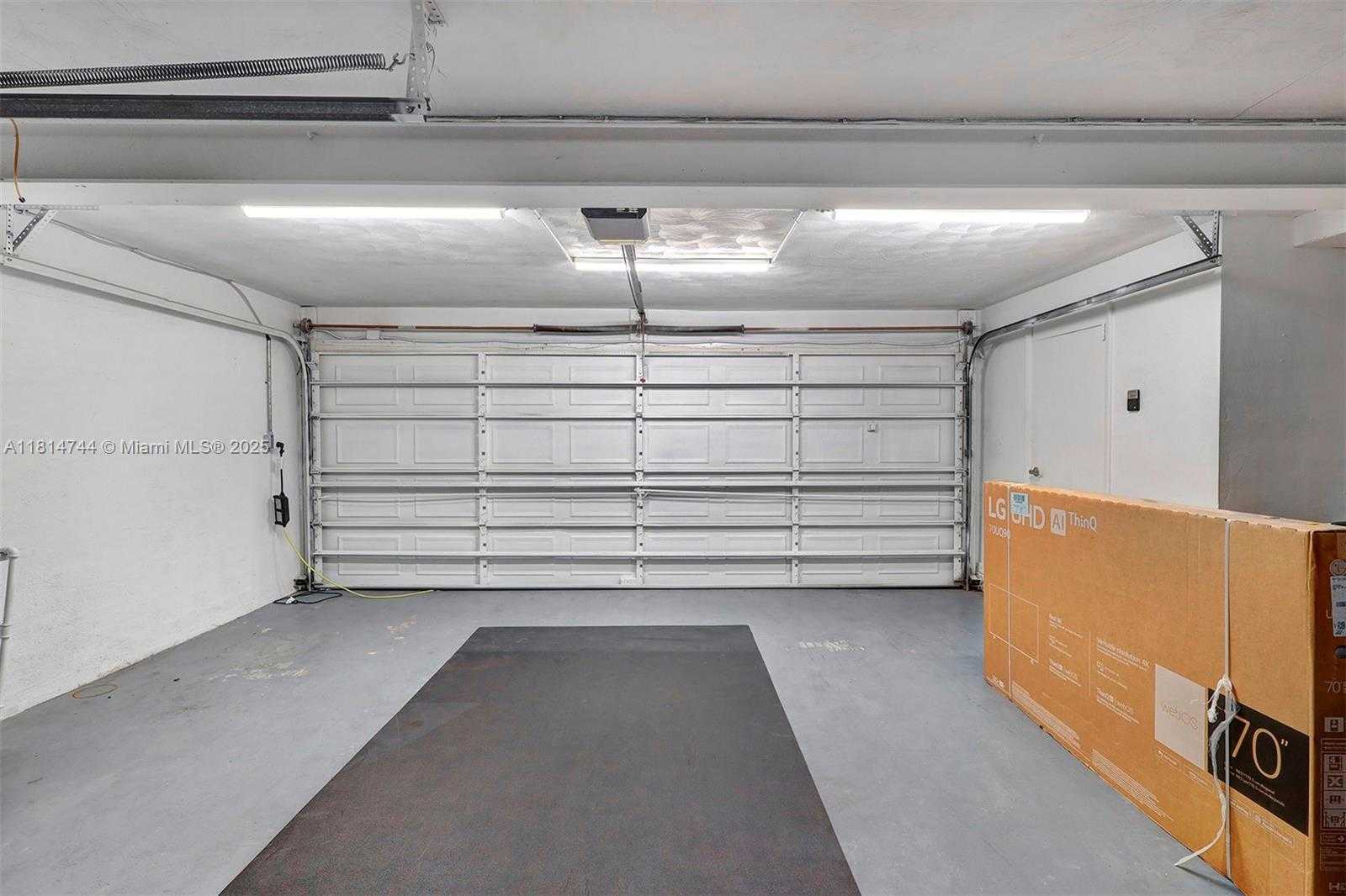Small Image of 2700 SOUTH WEST 34TH AVE, Fort Lauderdale Number 54