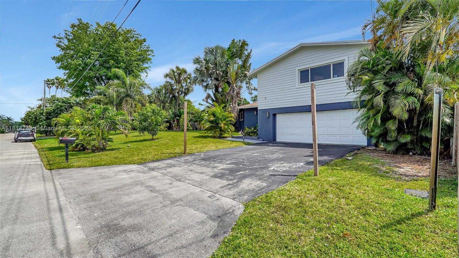 Small Image of 2700 SOUTH WEST 34TH AVE, Fort Lauderdale Number 60