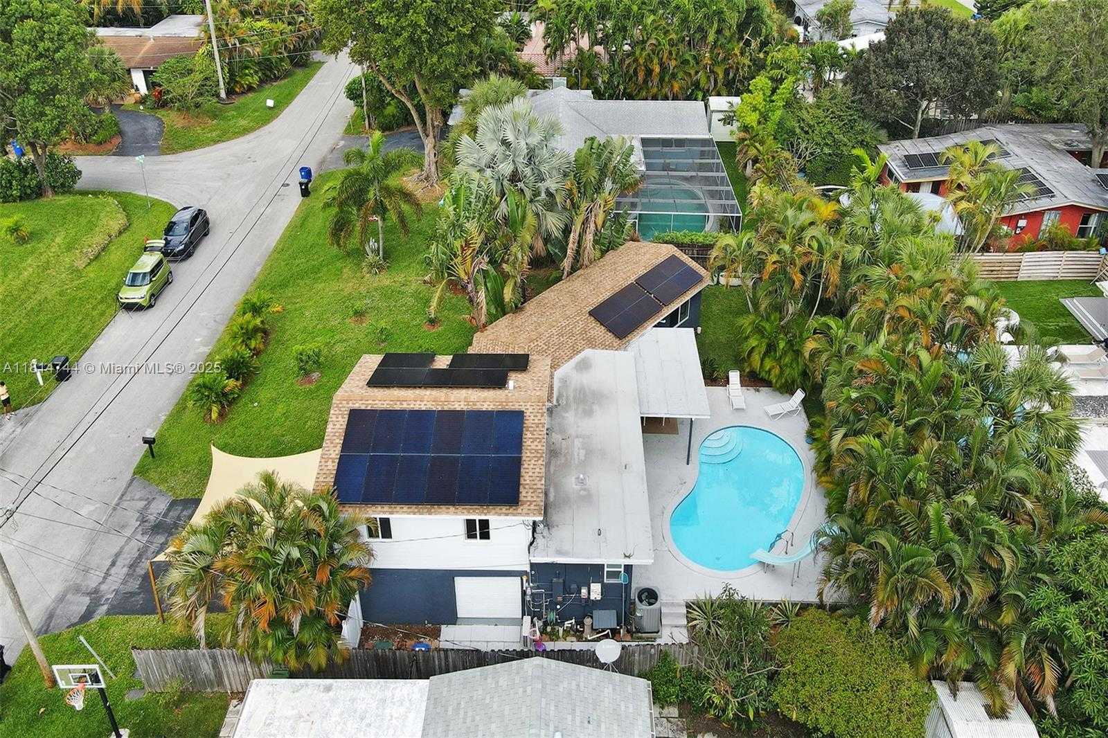 Small Image of 2700 SOUTH WEST 34TH AVE, Fort Lauderdale Number 78
