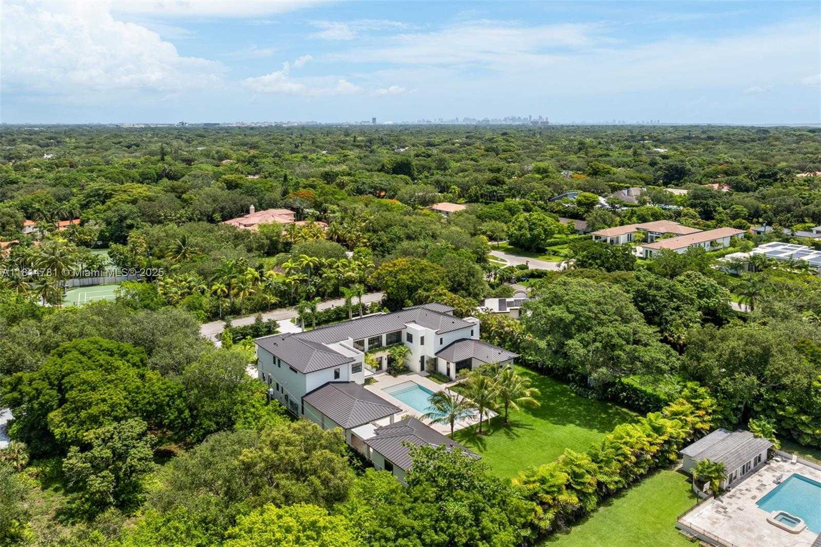 Small Image of 6730 SOUTH WEST 115TH ST, Pinecrest Number 65