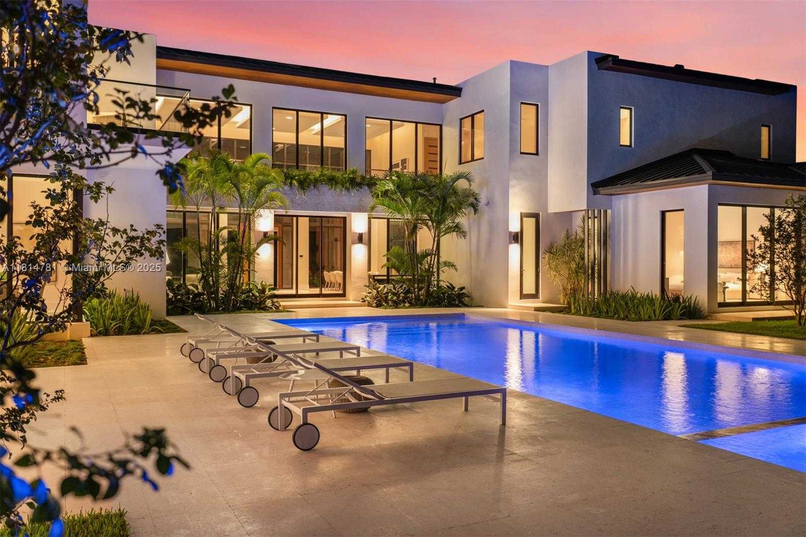 Small Image of 6730 SOUTH WEST 115TH ST, Pinecrest Number 71