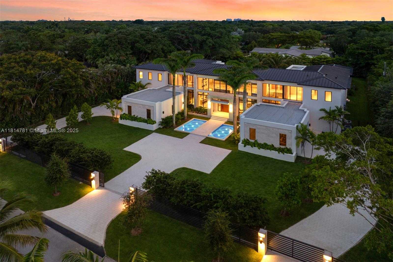Small Image of 6730 SOUTH WEST 115TH ST, Pinecrest Number 74