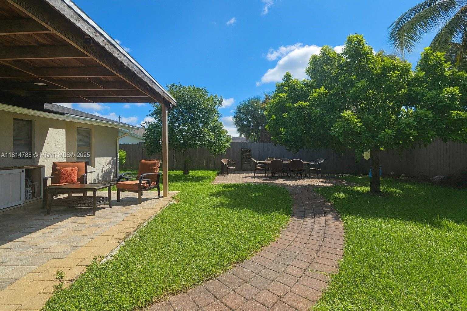 Small Image of 4706 25TH AVE SW, Naples Number 21