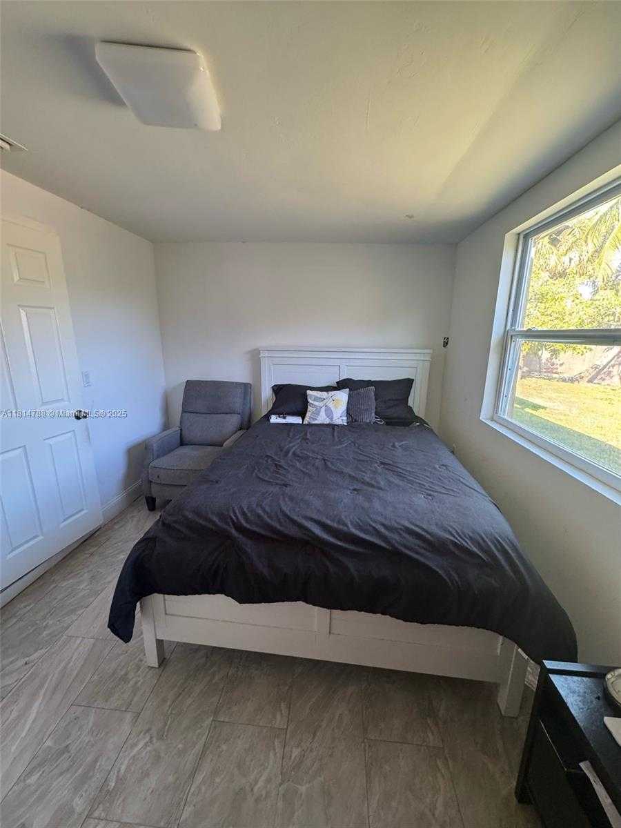 Small Image of 4706 25TH AVE SW, Naples Number 32