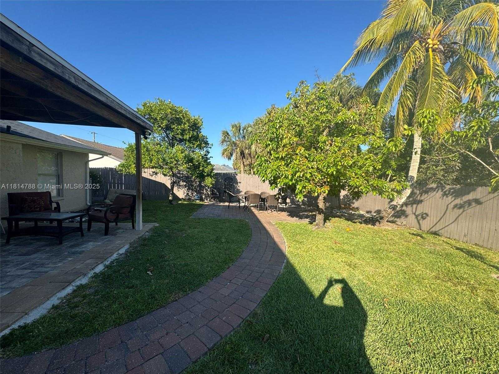 Small Image of 4706 25TH AVE SW, Naples Number 36