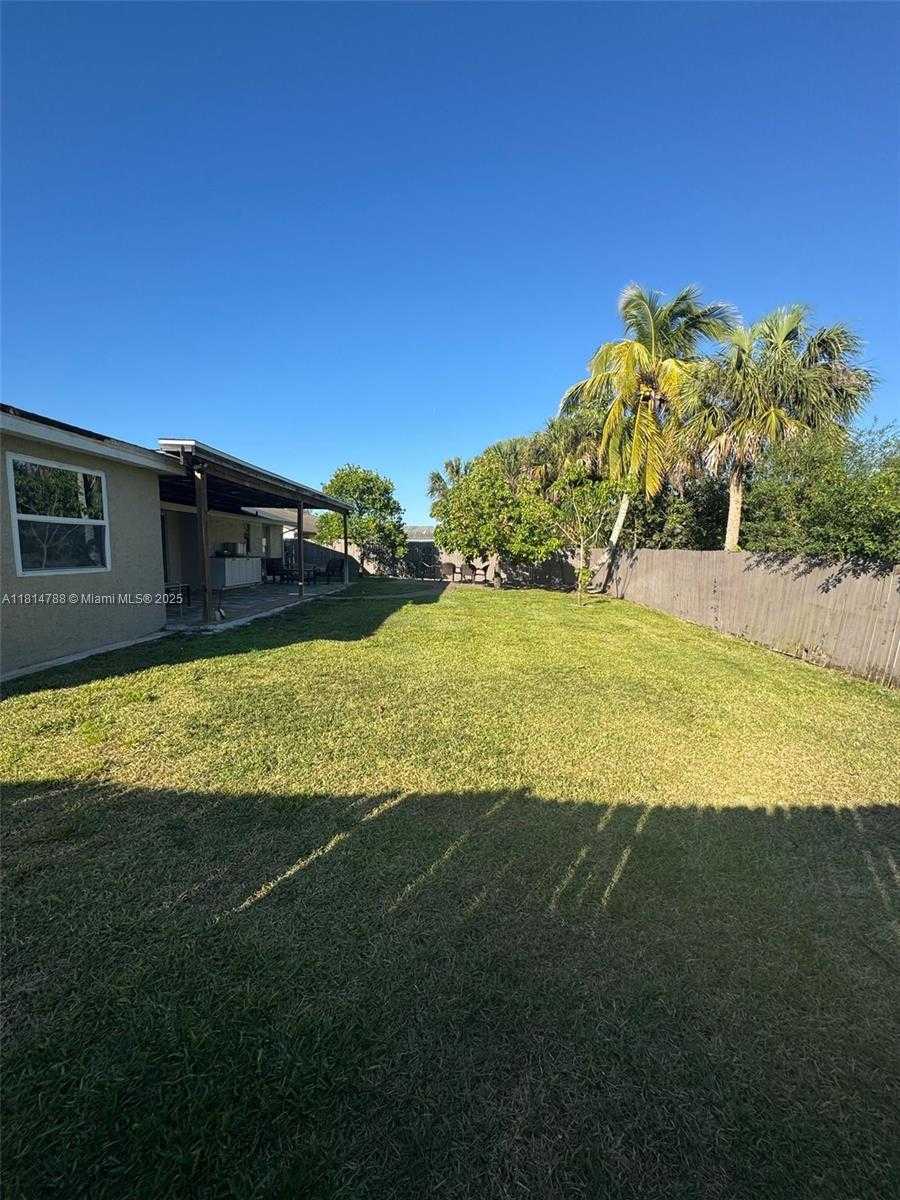 Small Image of 4706 25TH AVE SW, Naples Number 37