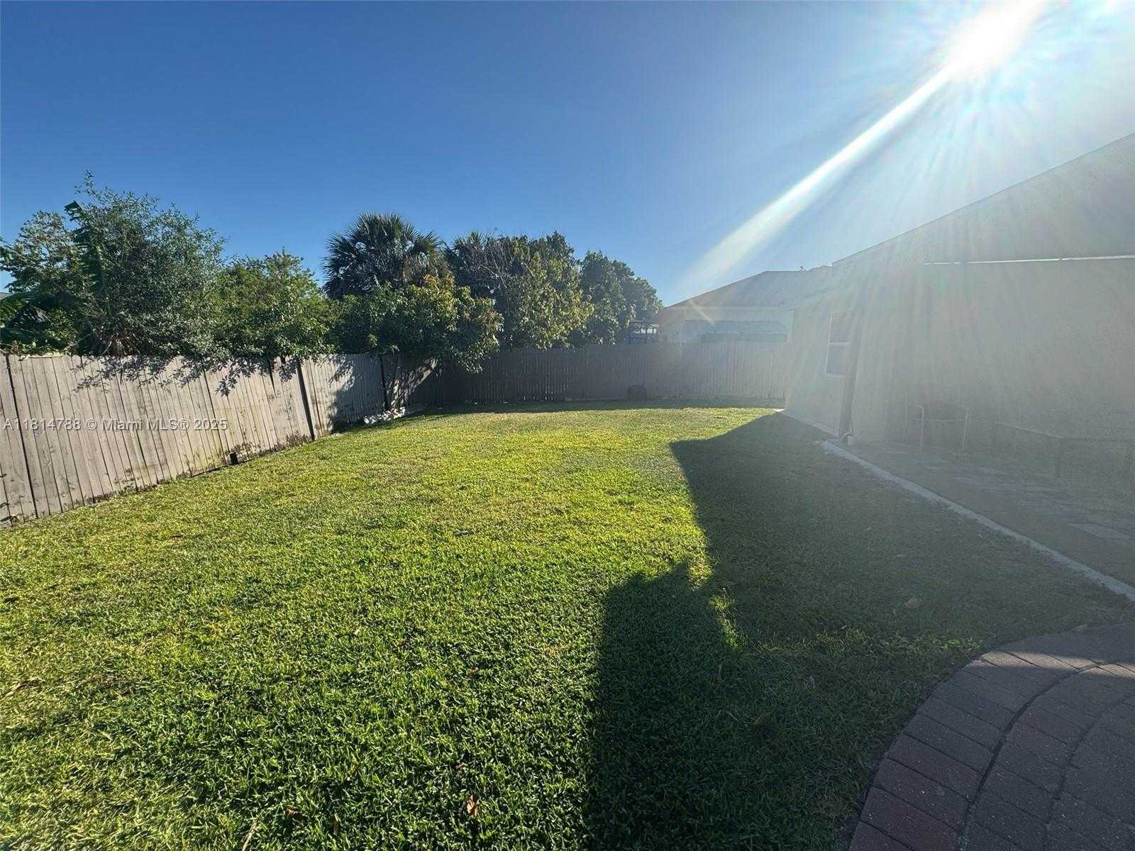 Small Image of 4706 25TH AVE SW, Naples Number 38