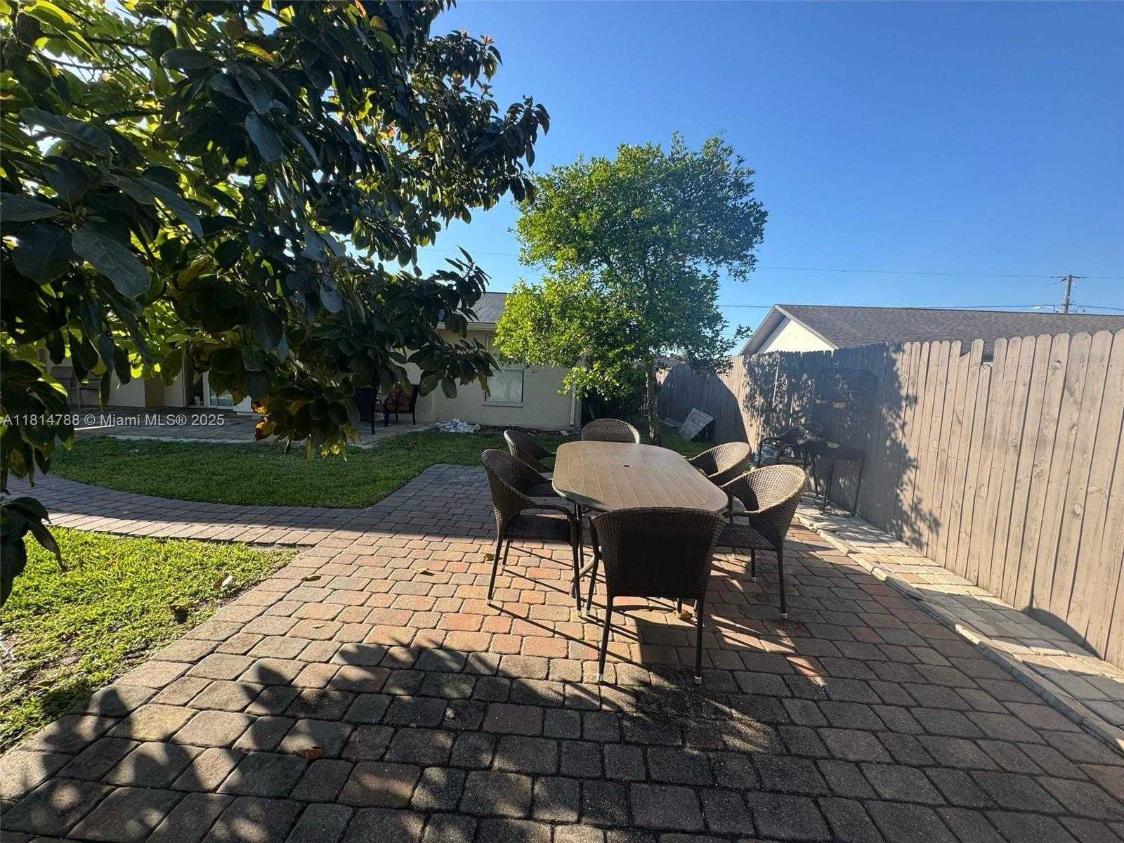 Small Image of 4706 25TH AVE SW, Naples Number 40