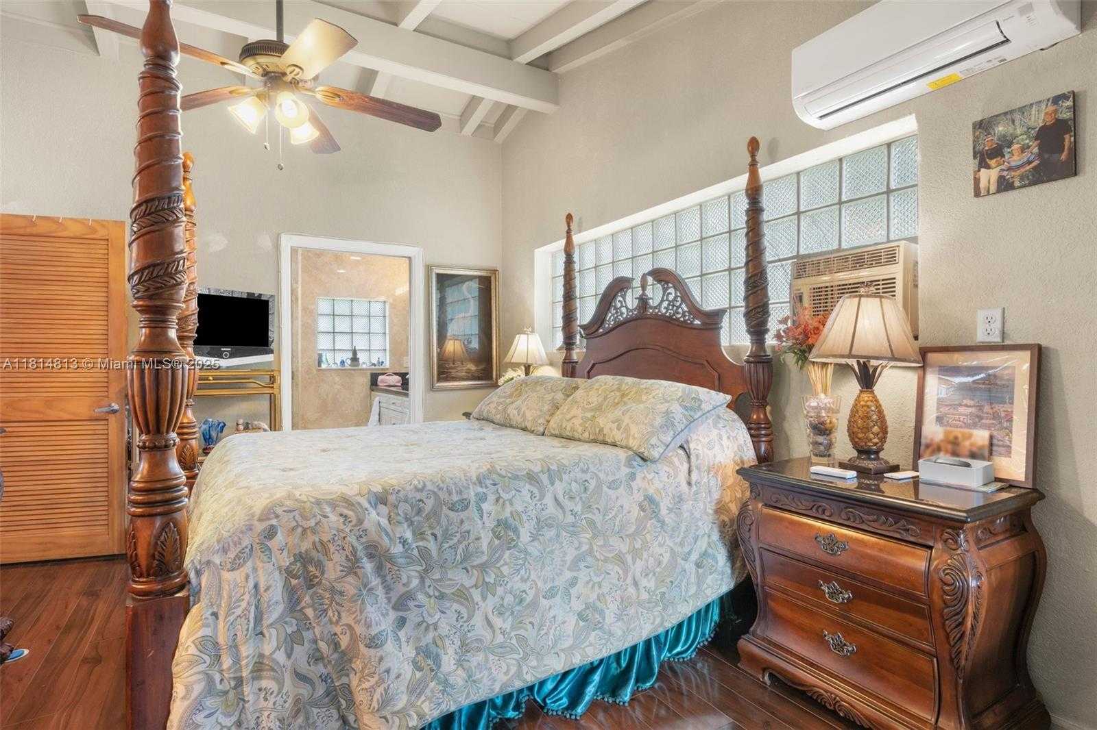 Small Image of 2472 ANDROS LN, Fort Lauderdale Number 19