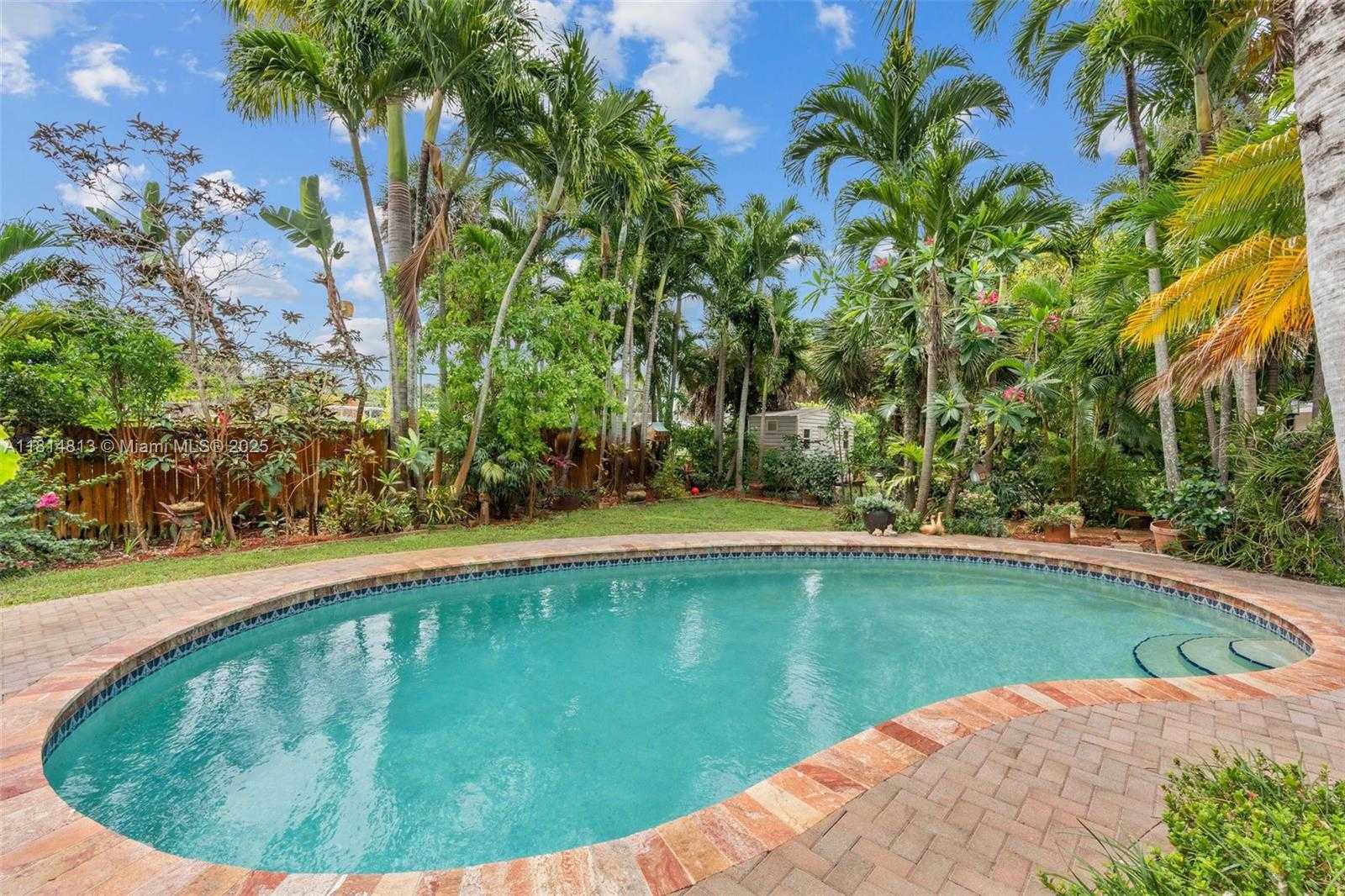 Small Image of 2472 ANDROS LN, Fort Lauderdale Number 4