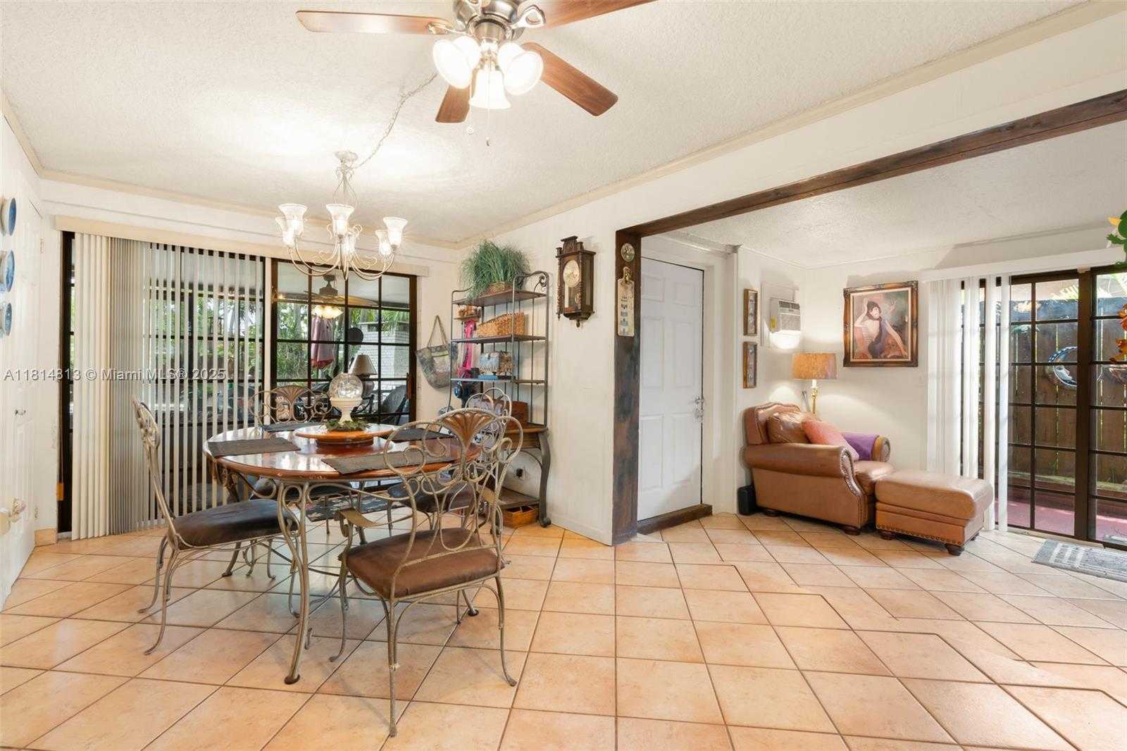 Small Image of 2472 ANDROS LN, Fort Lauderdale Number 9