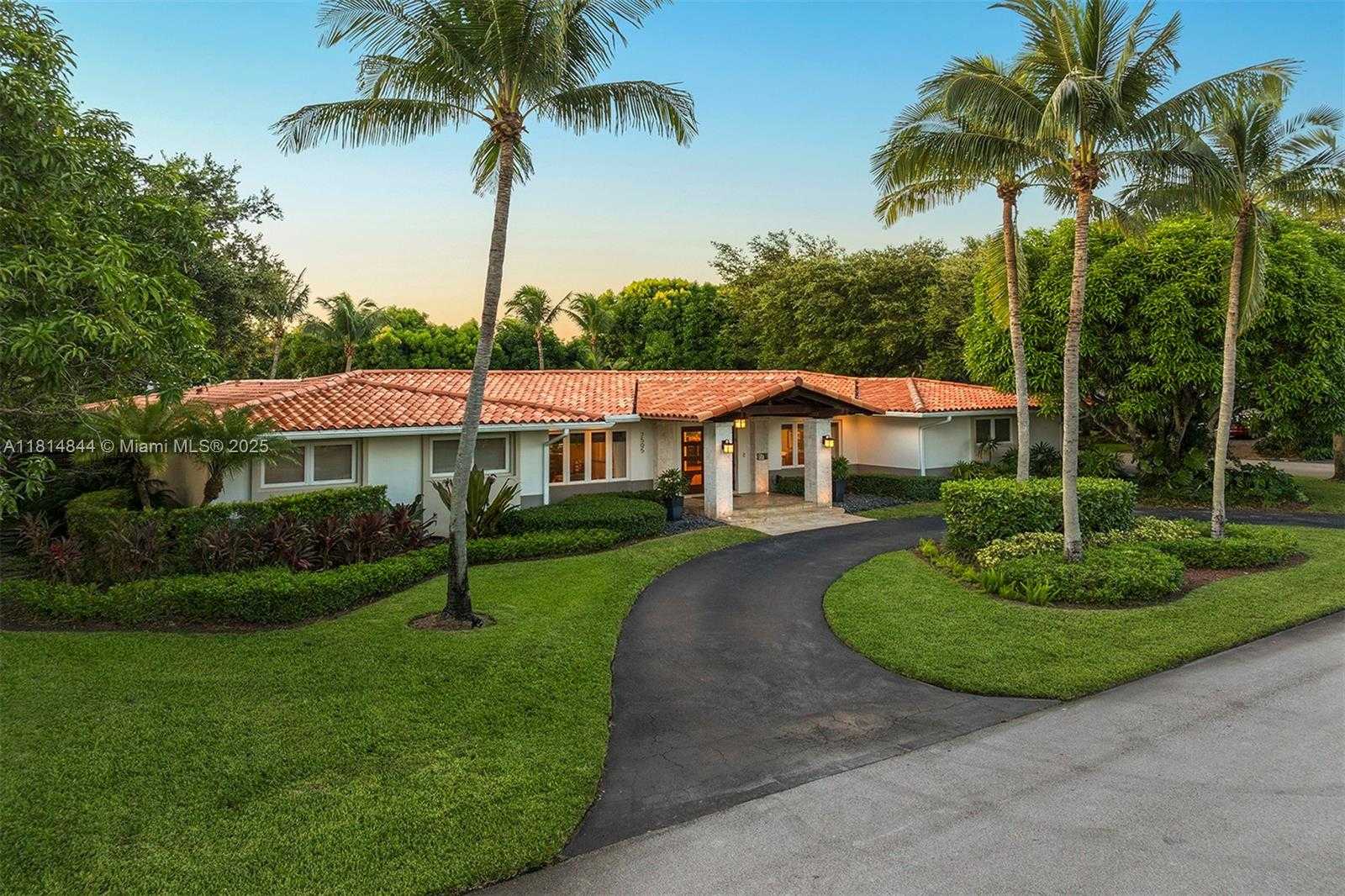 Small Image of 7505 SOUTH WEST 129 ST, Pinecrest Number 45