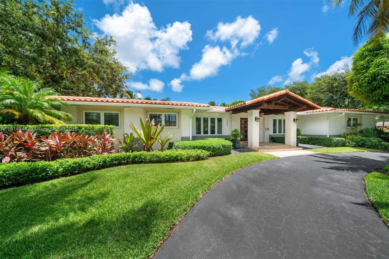 Small Image of 7505 SOUTH WEST 129 ST, Pinecrest Number 6