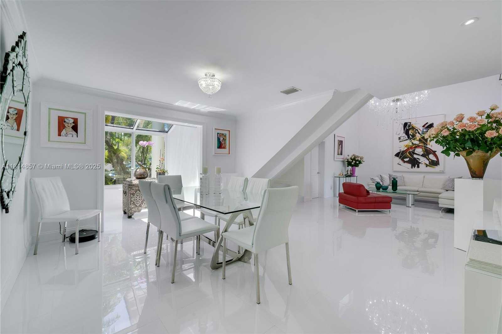 Small Image of 6681 SOUTH WEST 155TH AVE, Miami Number 13
