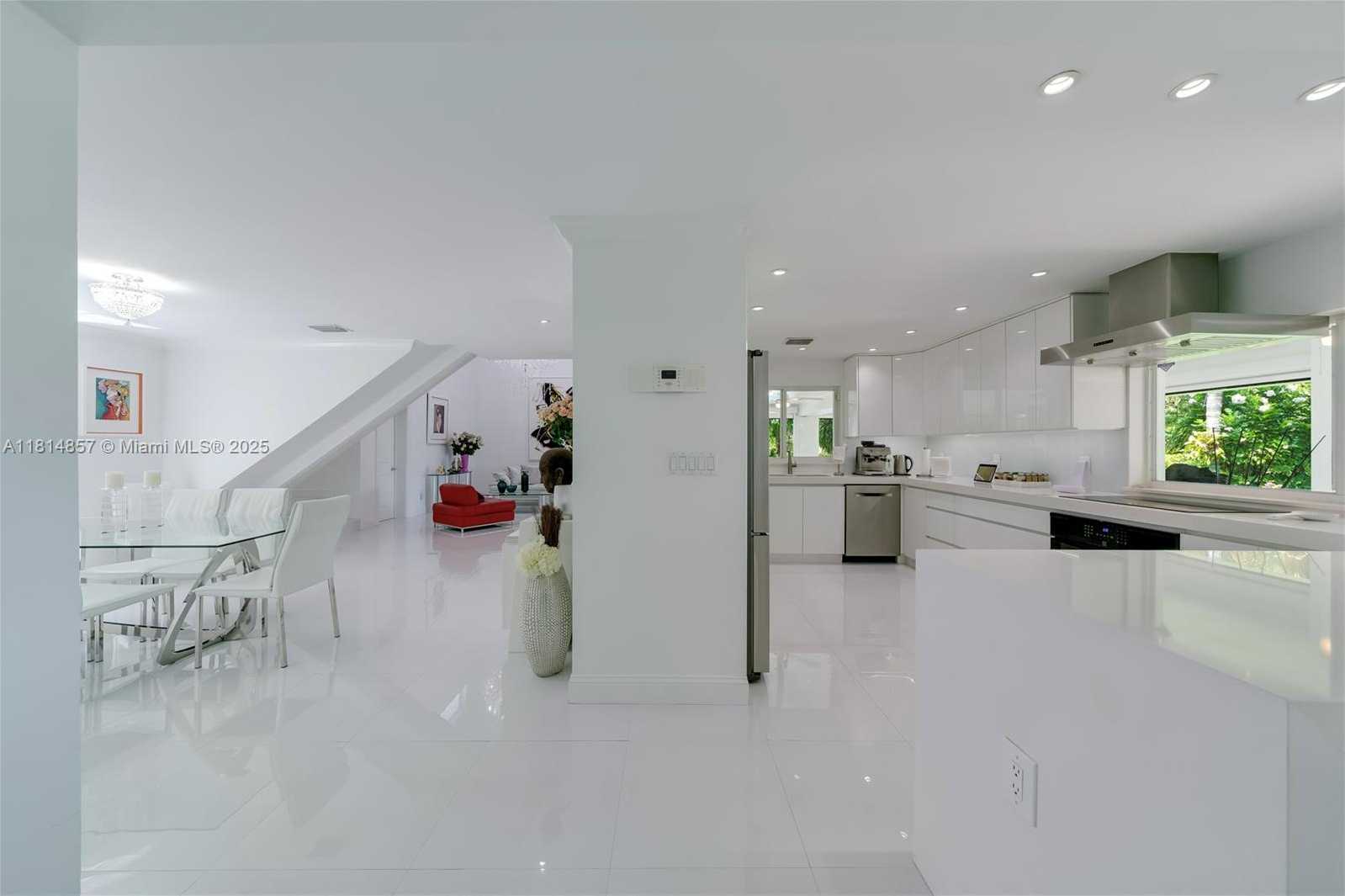 Small Image of 6681 SOUTH WEST 155TH AVE, Miami Number 18
