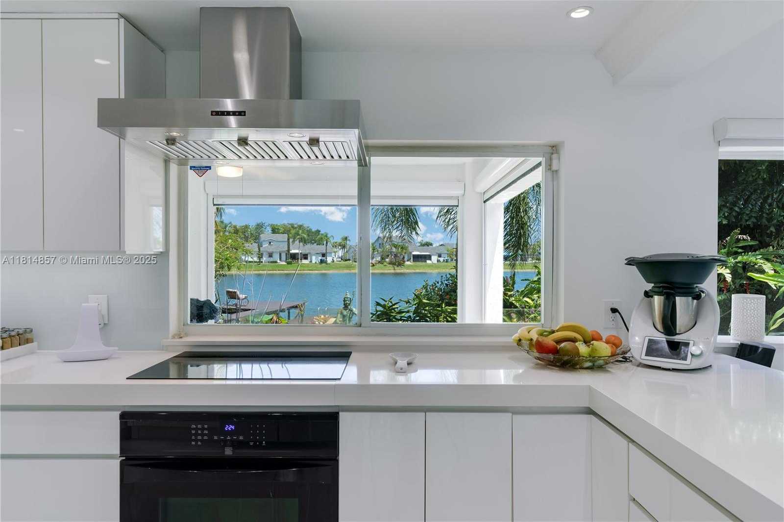 Small Image of 6681 SOUTH WEST 155TH AVE, Miami Number 25