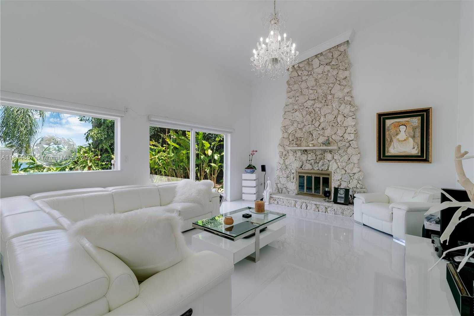 Small Image of 6681 SOUTH WEST 155TH AVE, Miami Number 28