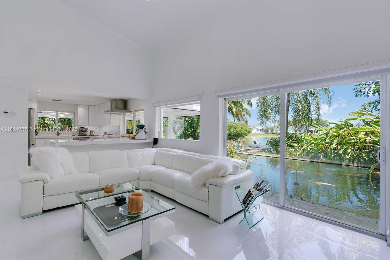 Small Image of 6681 SOUTH WEST 155TH AVE, Miami Number 30
