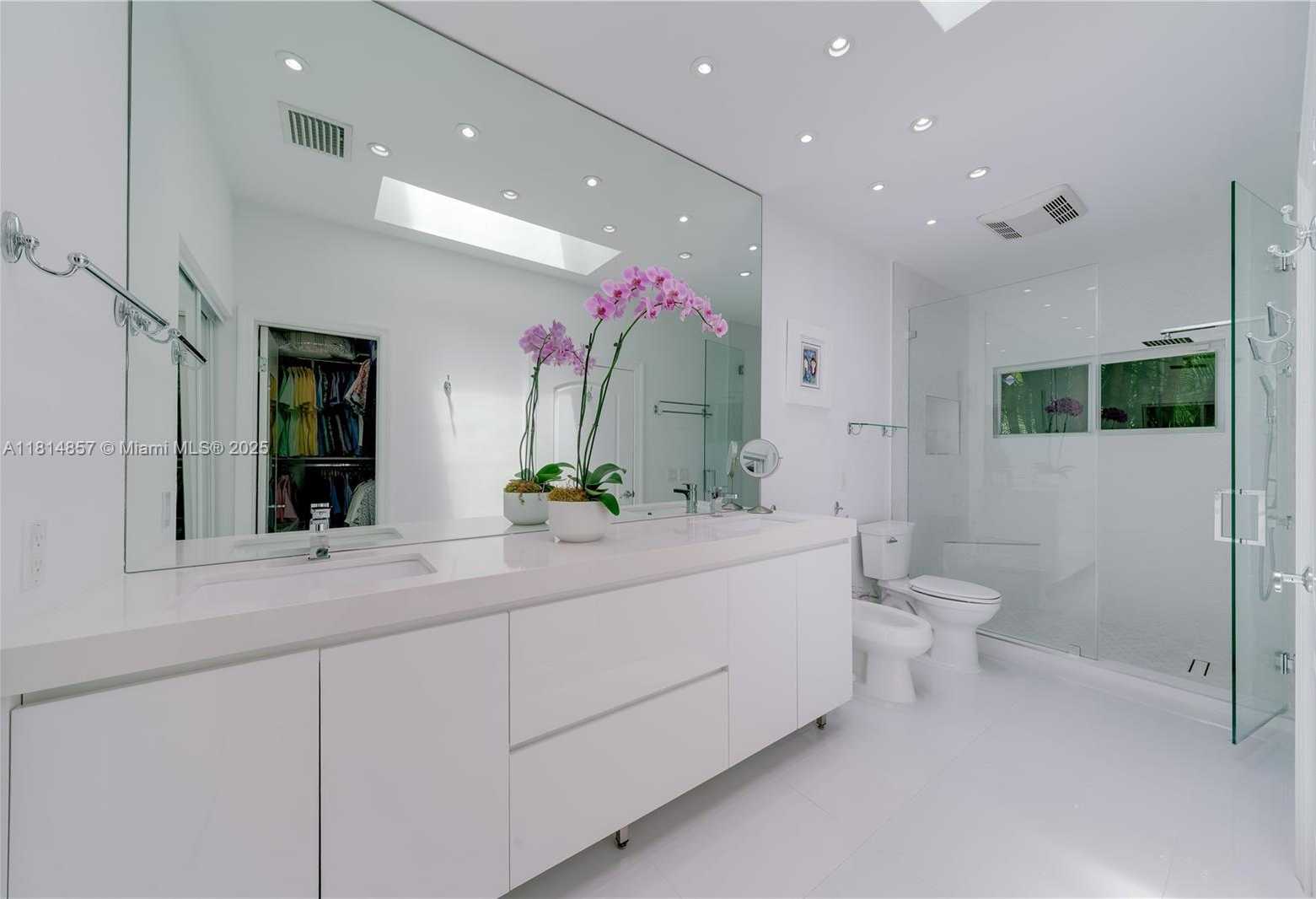 Small Image of 6681 SOUTH WEST 155TH AVE, Miami Number 36