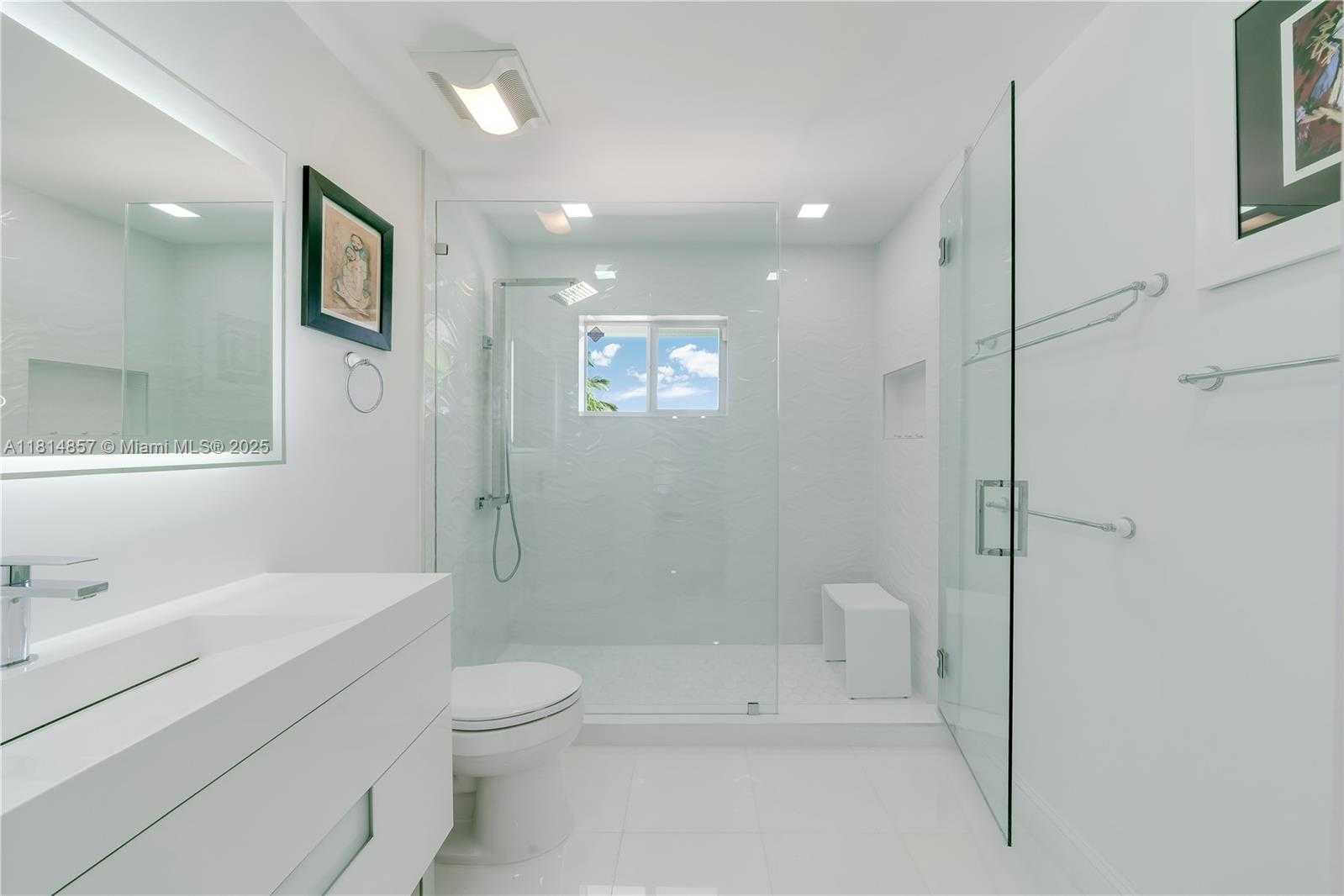 Small Image of 6681 SOUTH WEST 155TH AVE, Miami Number 42