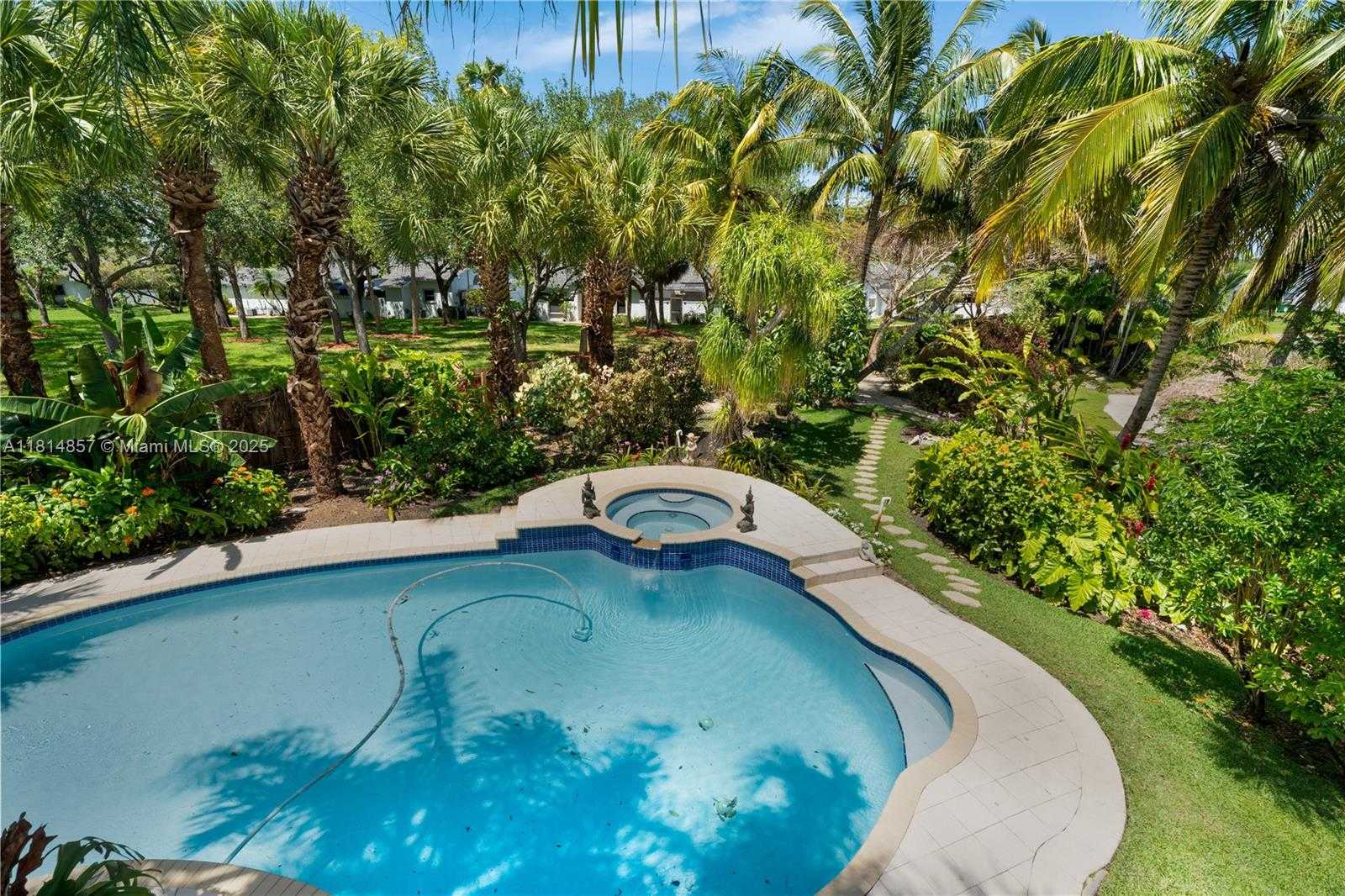 Small Image of 6681 SOUTH WEST 155TH AVE, Miami Number 49
