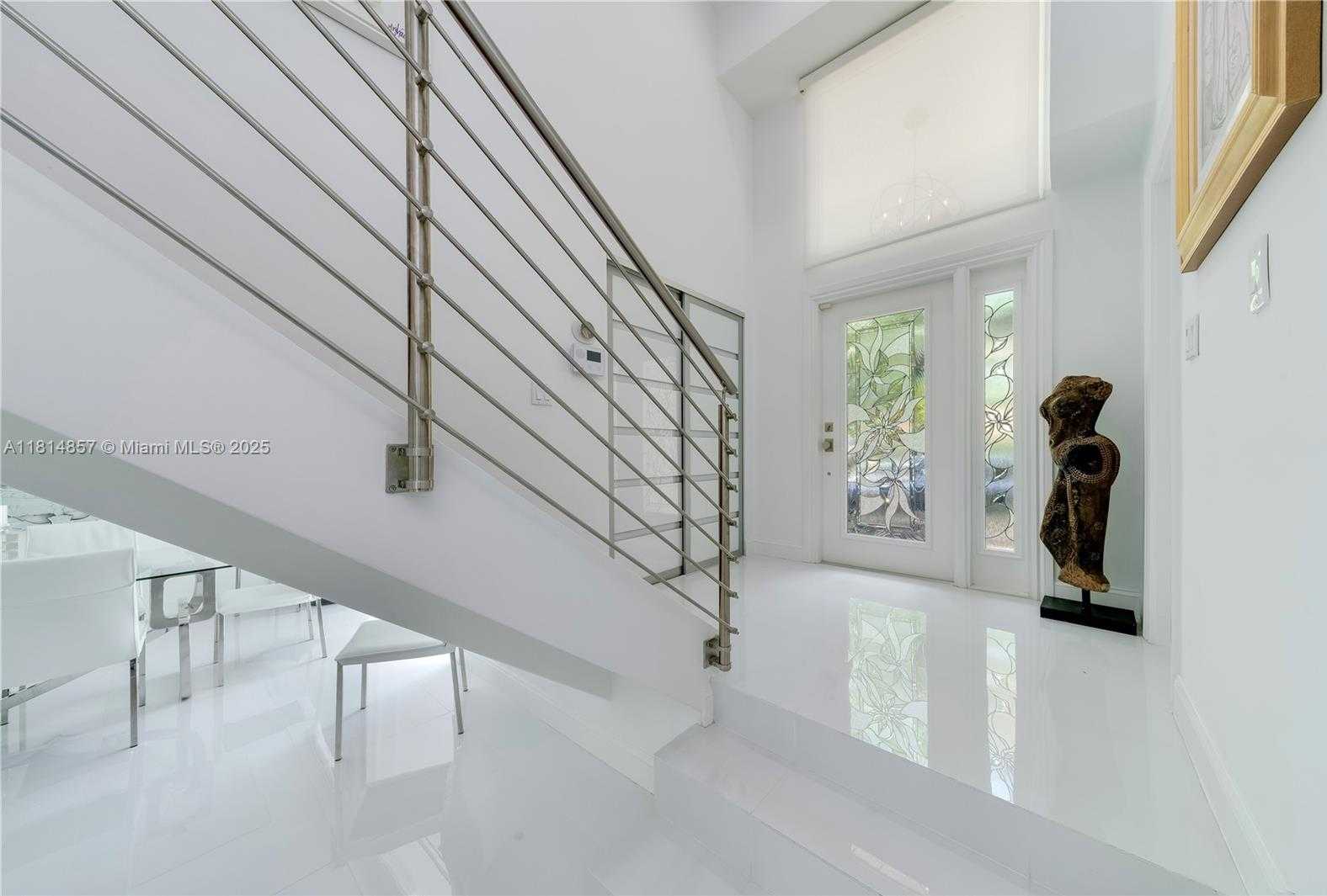 Small Image of 6681 SOUTH WEST 155TH AVE, Miami Number 5