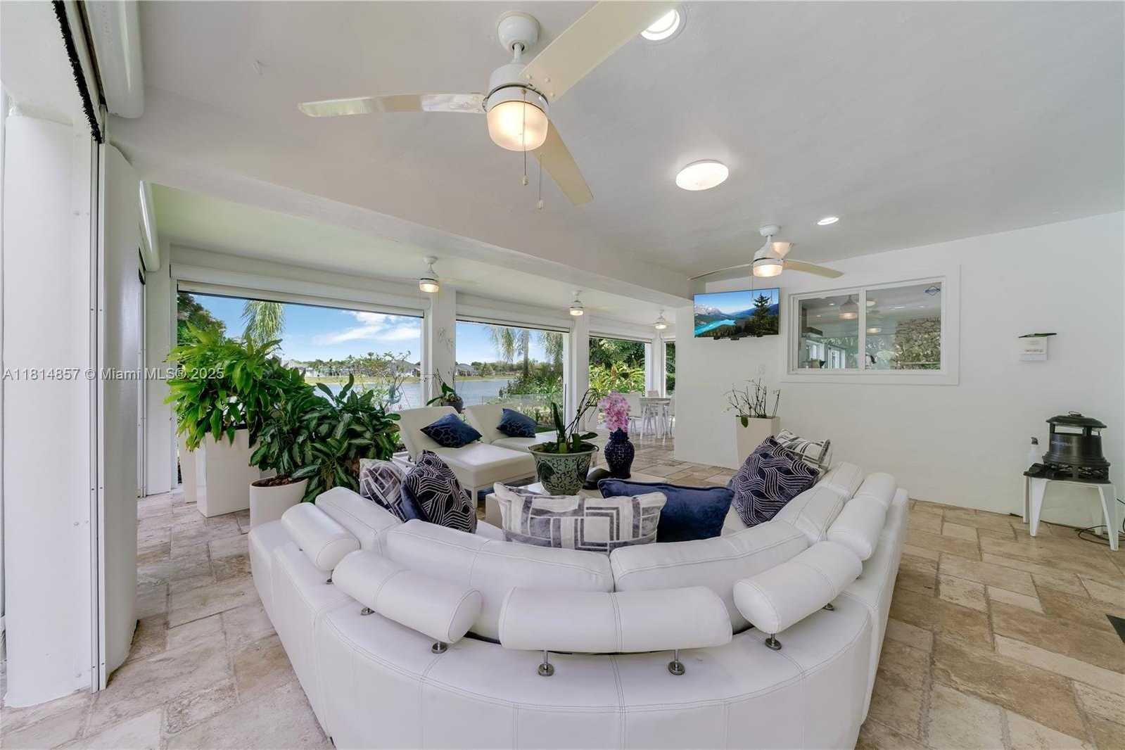 Small Image of 6681 SOUTH WEST 155TH AVE, Miami Number 53