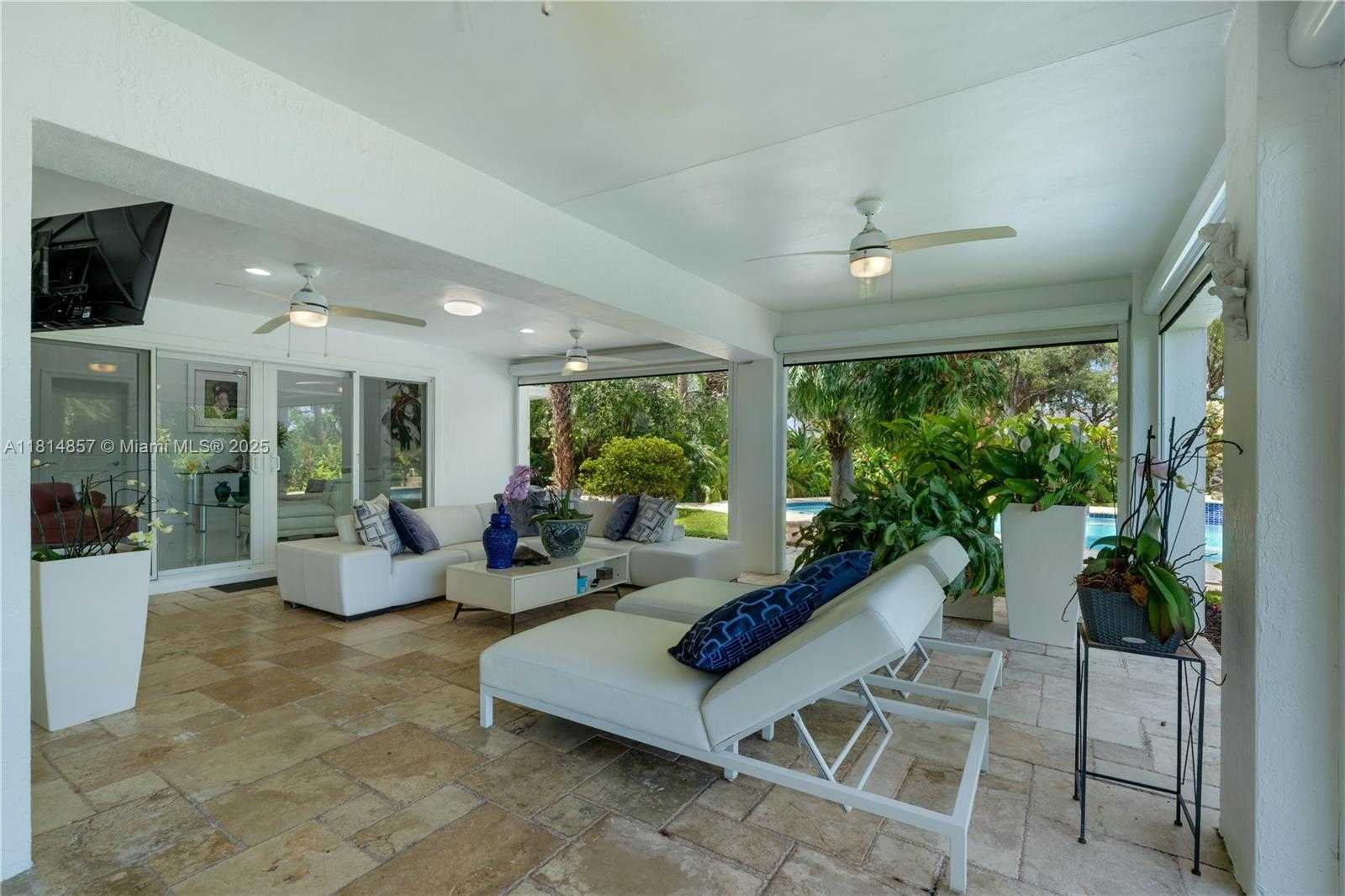 Small Image of 6681 SOUTH WEST 155TH AVE, Miami Number 54