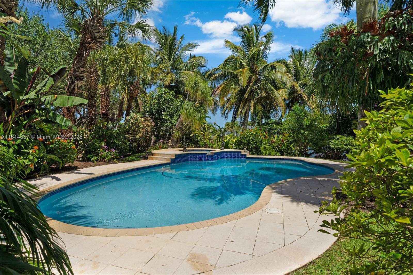 Small Image of 6681 SOUTH WEST 155TH AVE, Miami Number 56