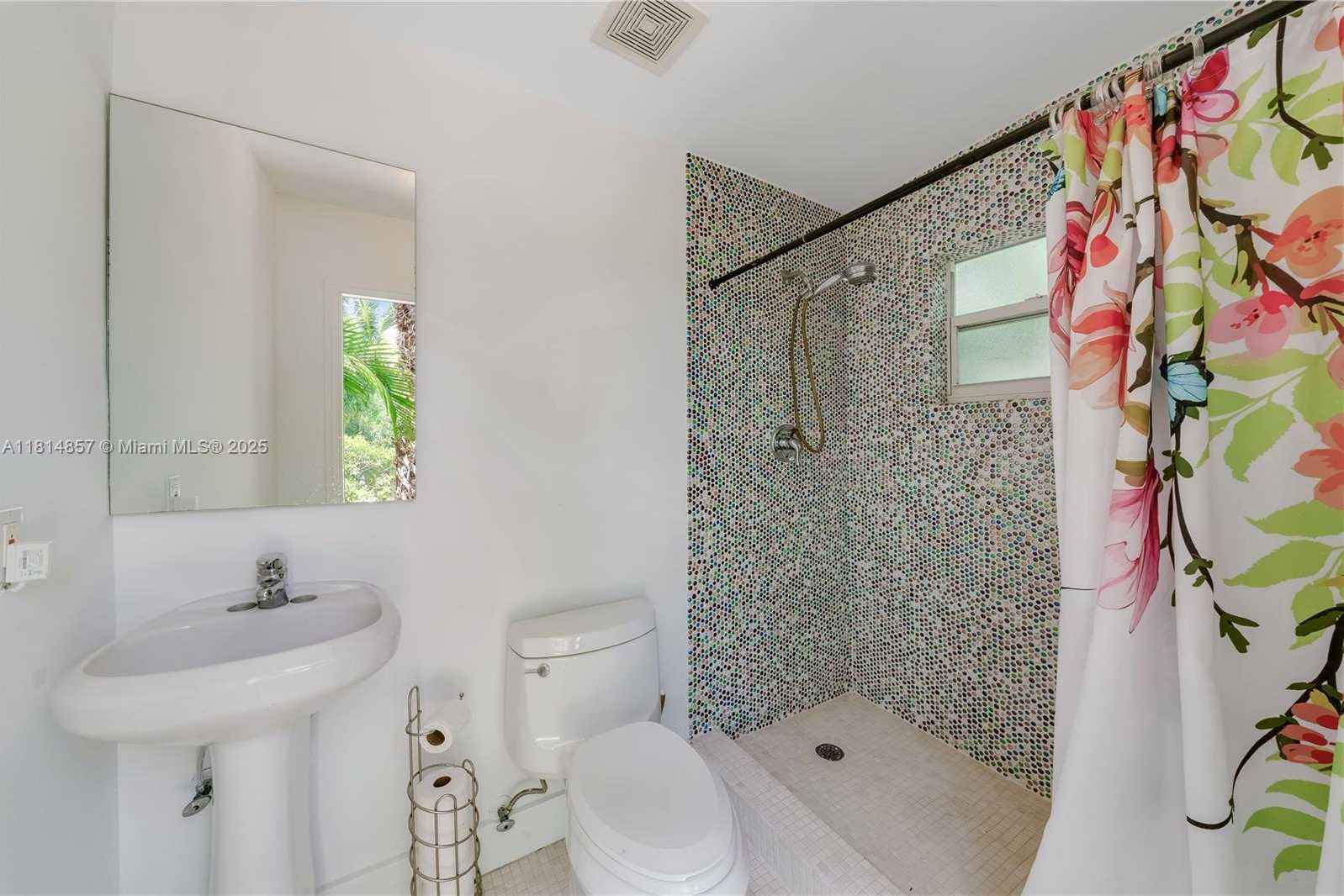 Small Image of 6681 SOUTH WEST 155TH AVE, Miami Number 62