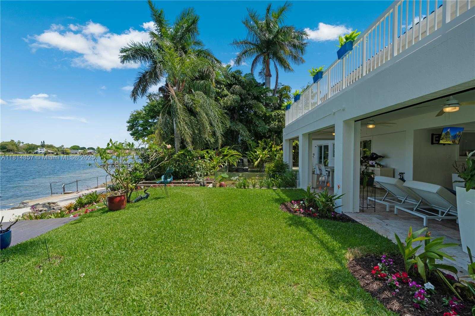 Small Image of 6681 SOUTH WEST 155TH AVE, Miami Number 65