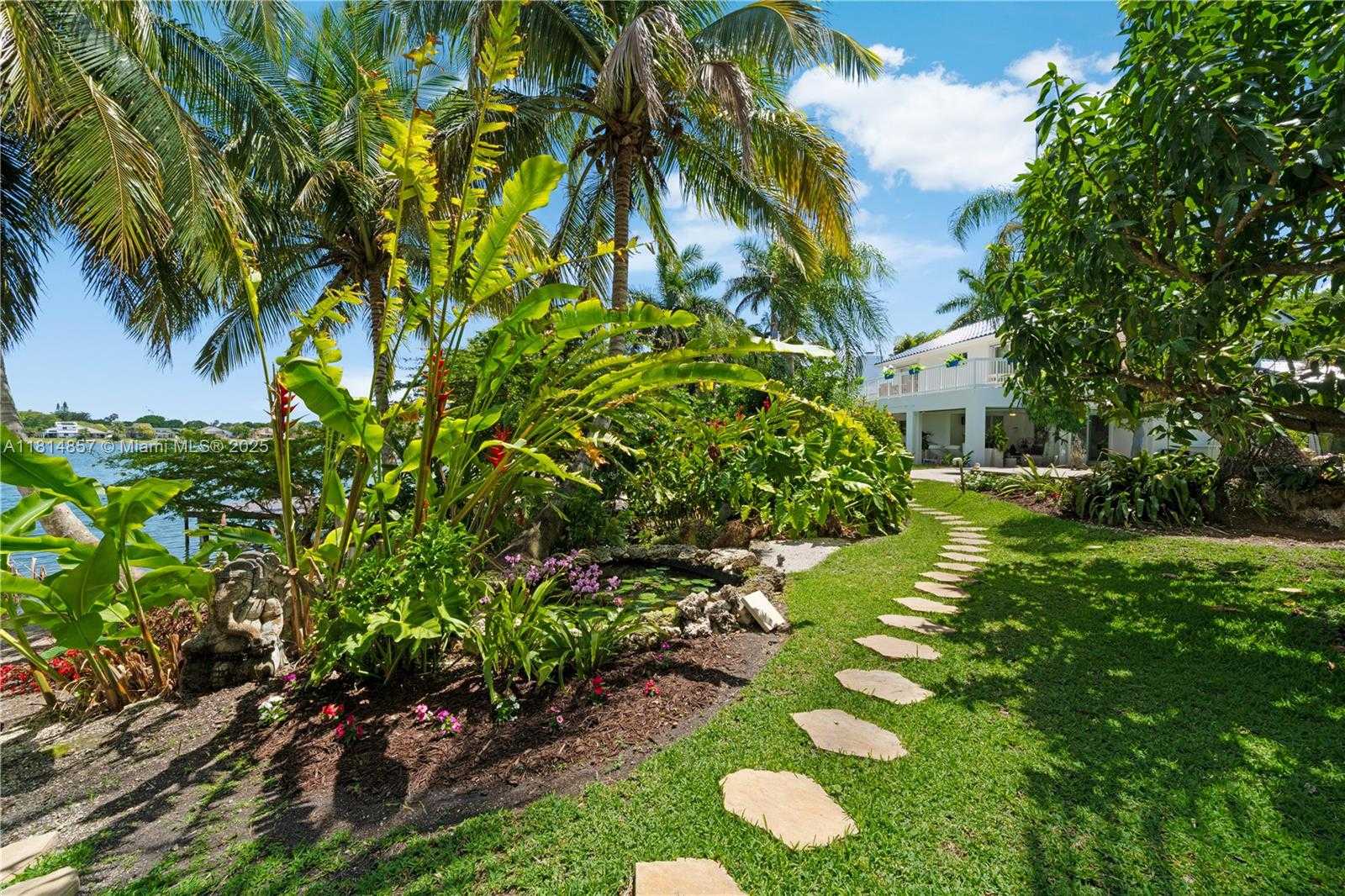 Small Image of 6681 SOUTH WEST 155TH AVE, Miami Number 72
