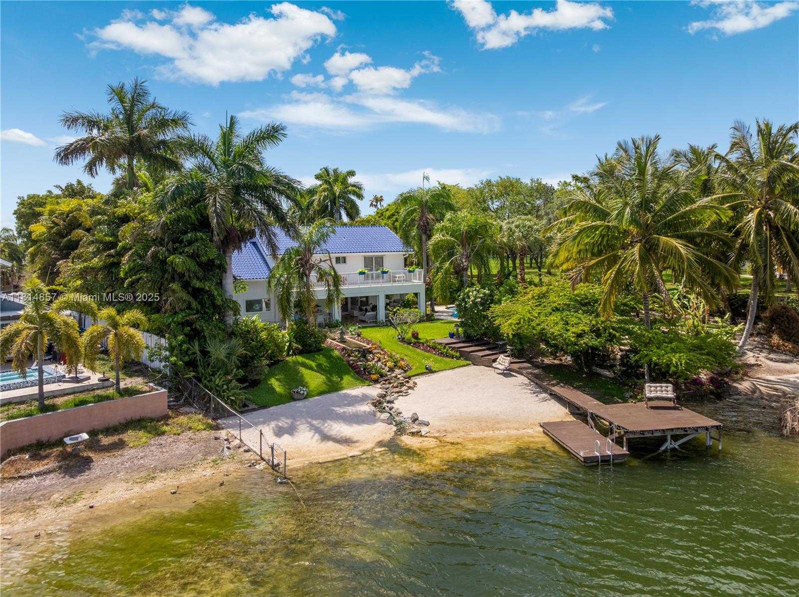 Small Image of 6681 SOUTH WEST 155TH AVE, Miami Number 84
