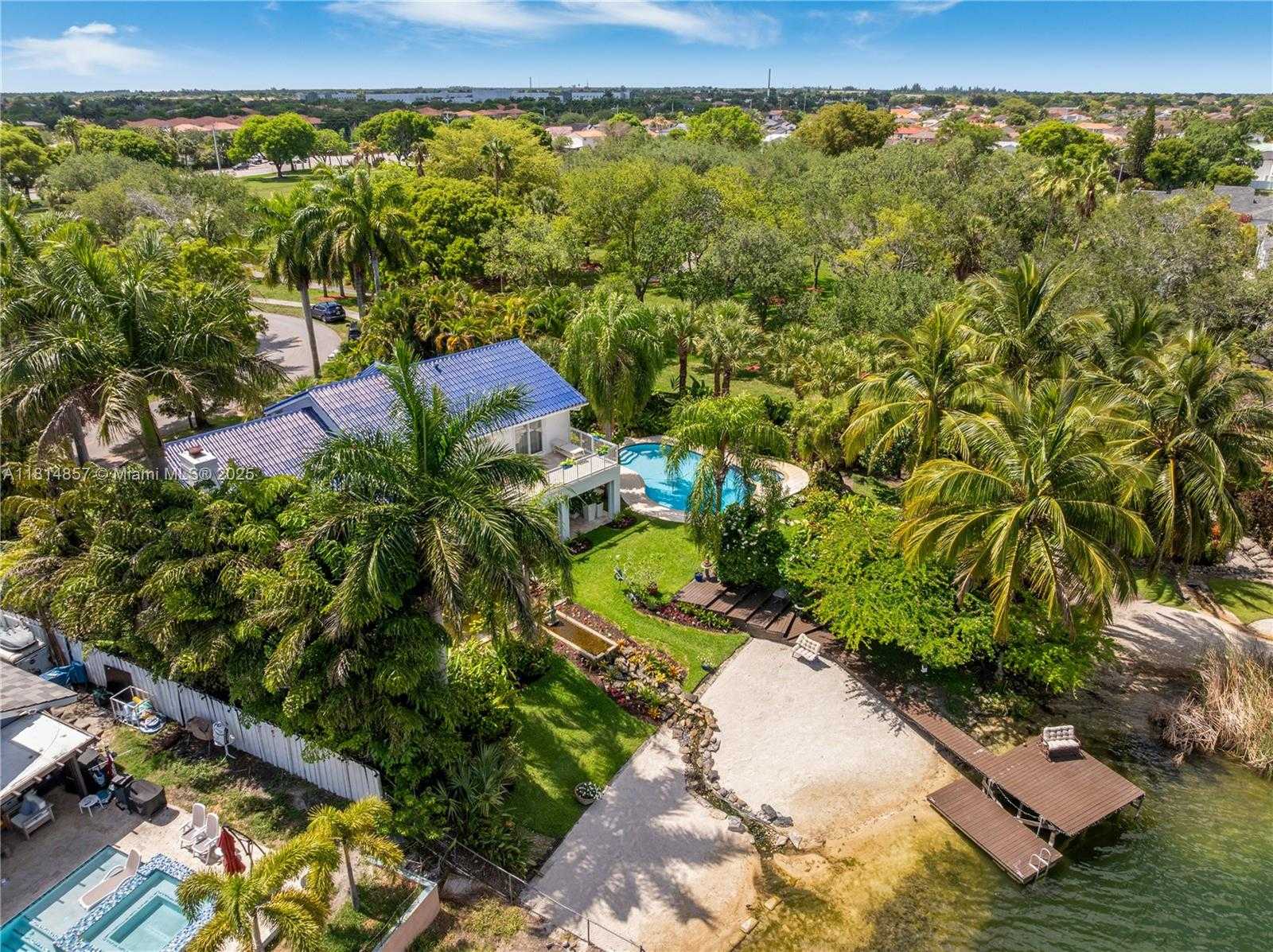 Small Image of 6681 SOUTH WEST 155TH AVE, Miami Number 85