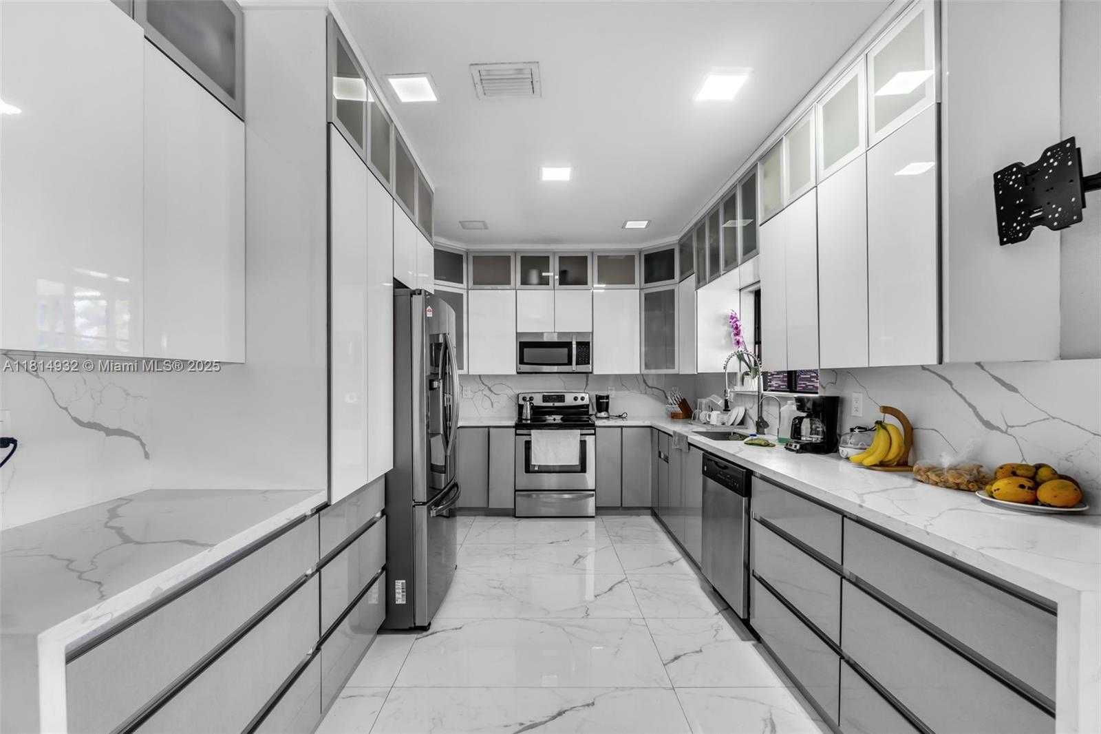 Small Image of 13381 SOUTH WEST 269TH ST, Homestead Number 9