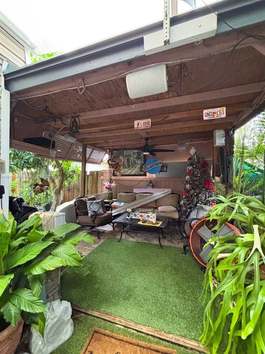 Small Image of 13191 SOUTH WEST 9TH ST, Davie Number 16