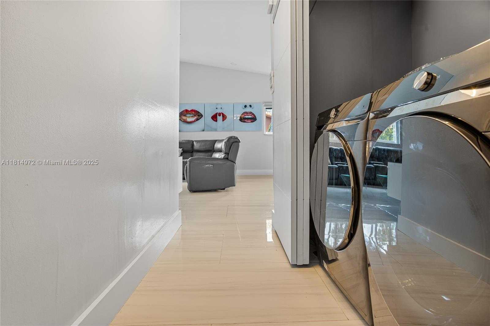 Small Image of 9725 NORTH WEST 28TH TER, Doral Number 15