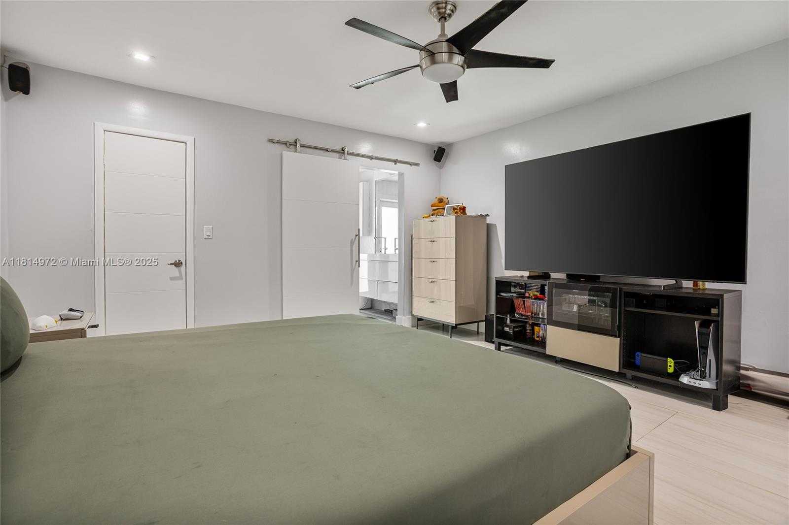 Small Image of 9725 NORTH WEST 28TH TER, Doral Number 22